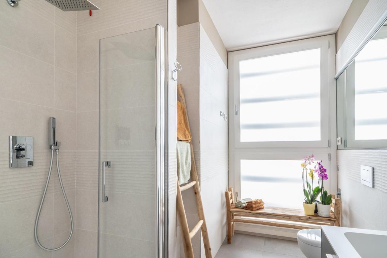Louxory Accomodation Cagliari Apartment Екстериор снимка