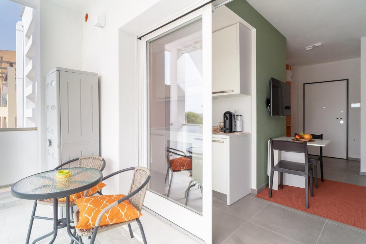Louxory Accomodation Cagliari Apartment Екстериор снимка
