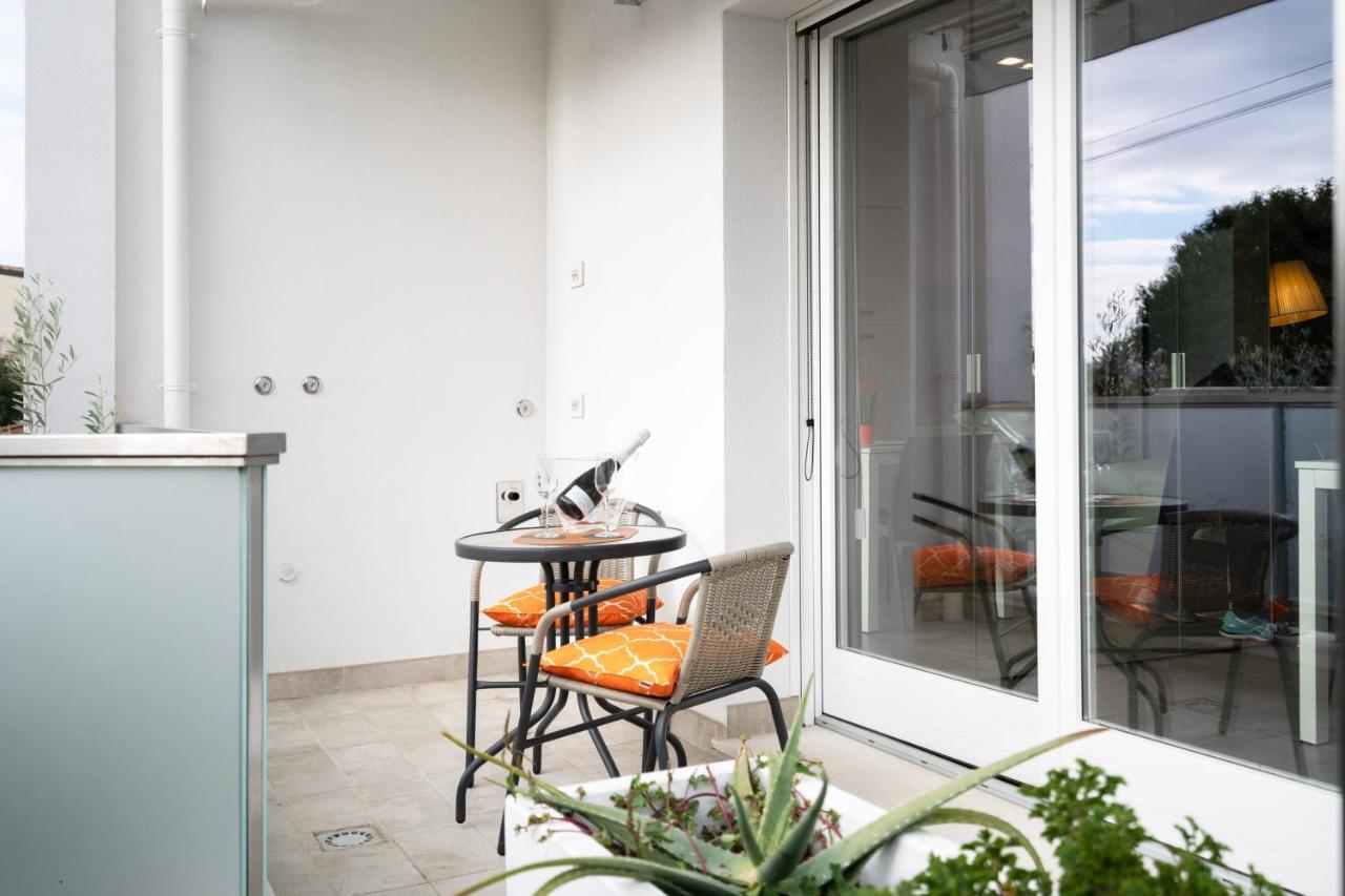 Louxory Accomodation Cagliari Apartment Екстериор снимка